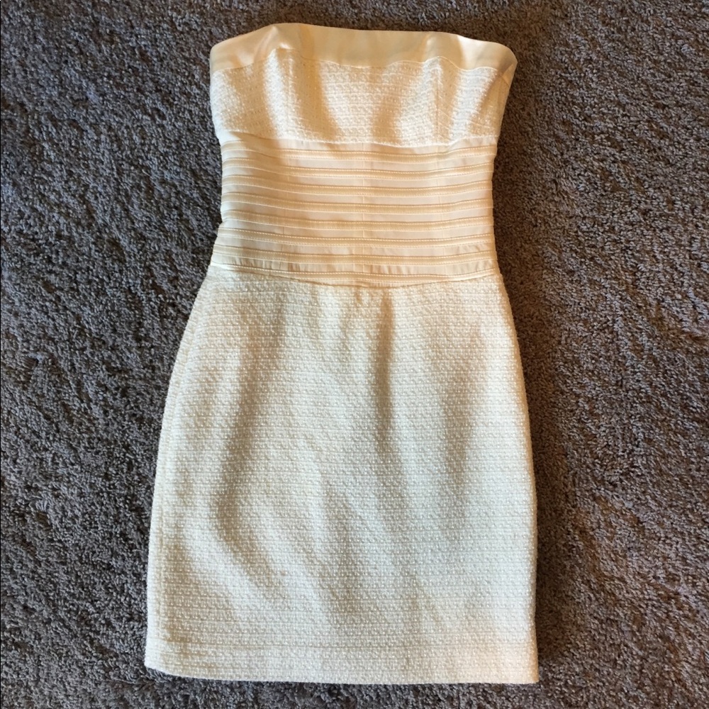 Bebe cream colored strapless dress!